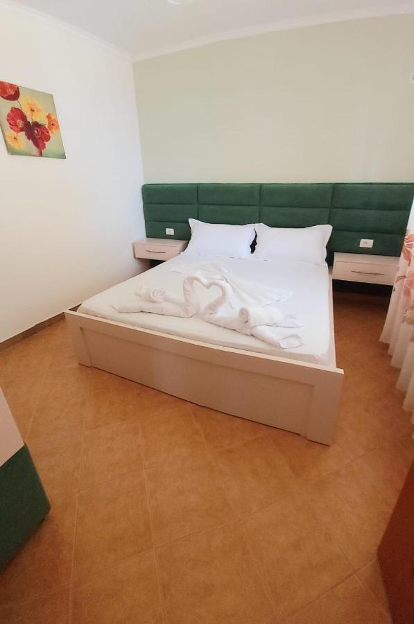 B.b Apartment *
