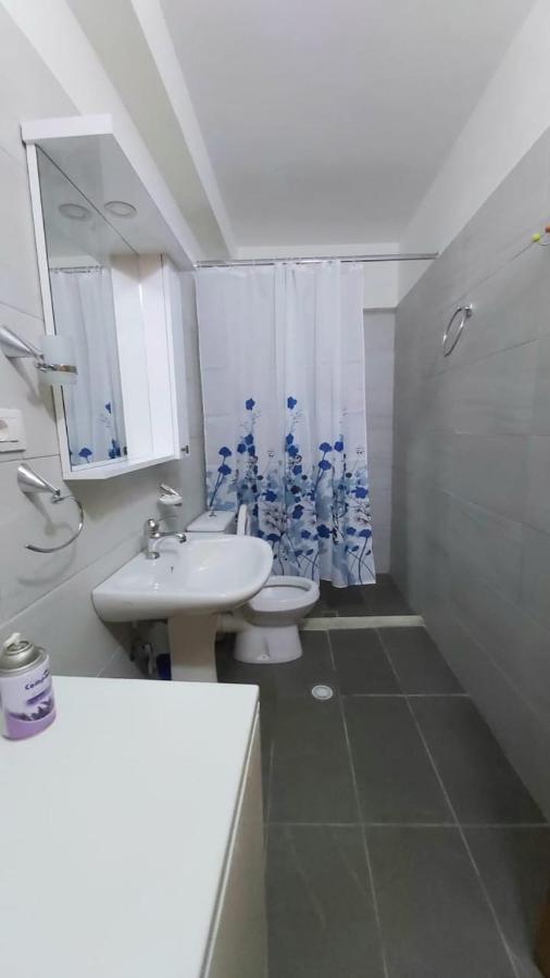 B.b Apartment